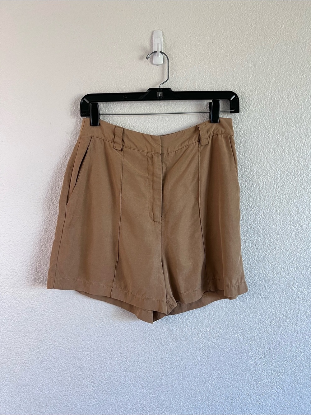 Dissh Women's Tencel Linen Blend Tailored High Waisted Tan Shorts Coastal Chic
